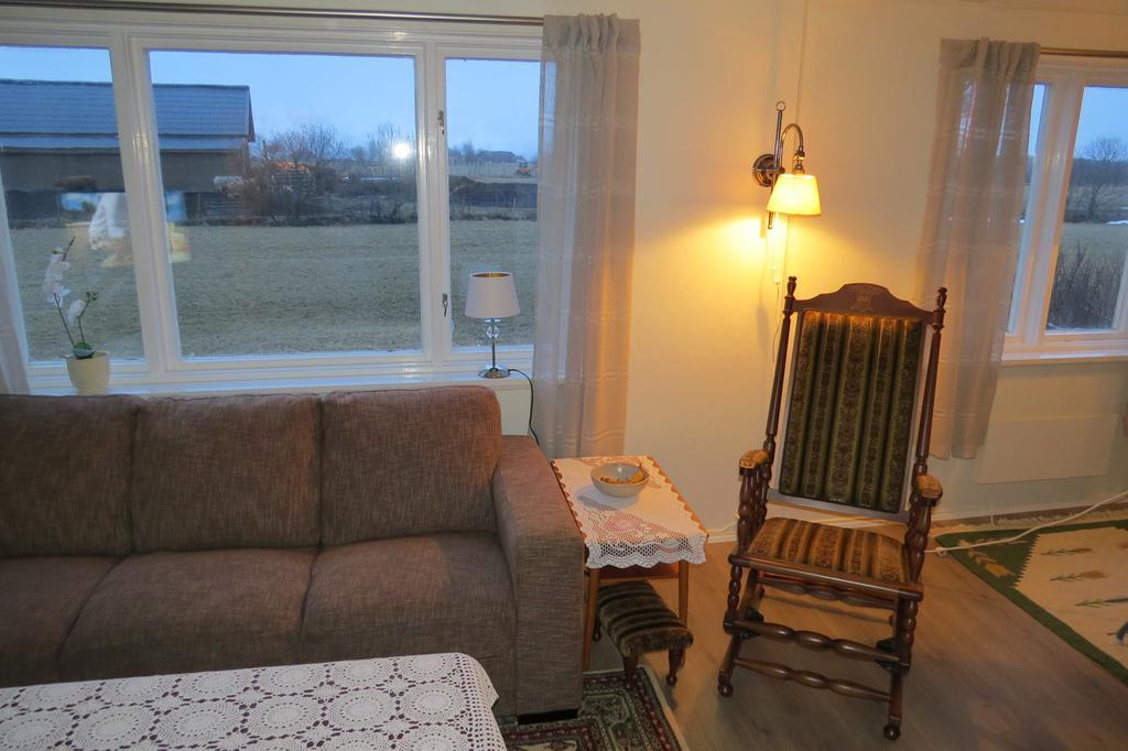 Borghildstua Feriehus Melbu Habitación foto